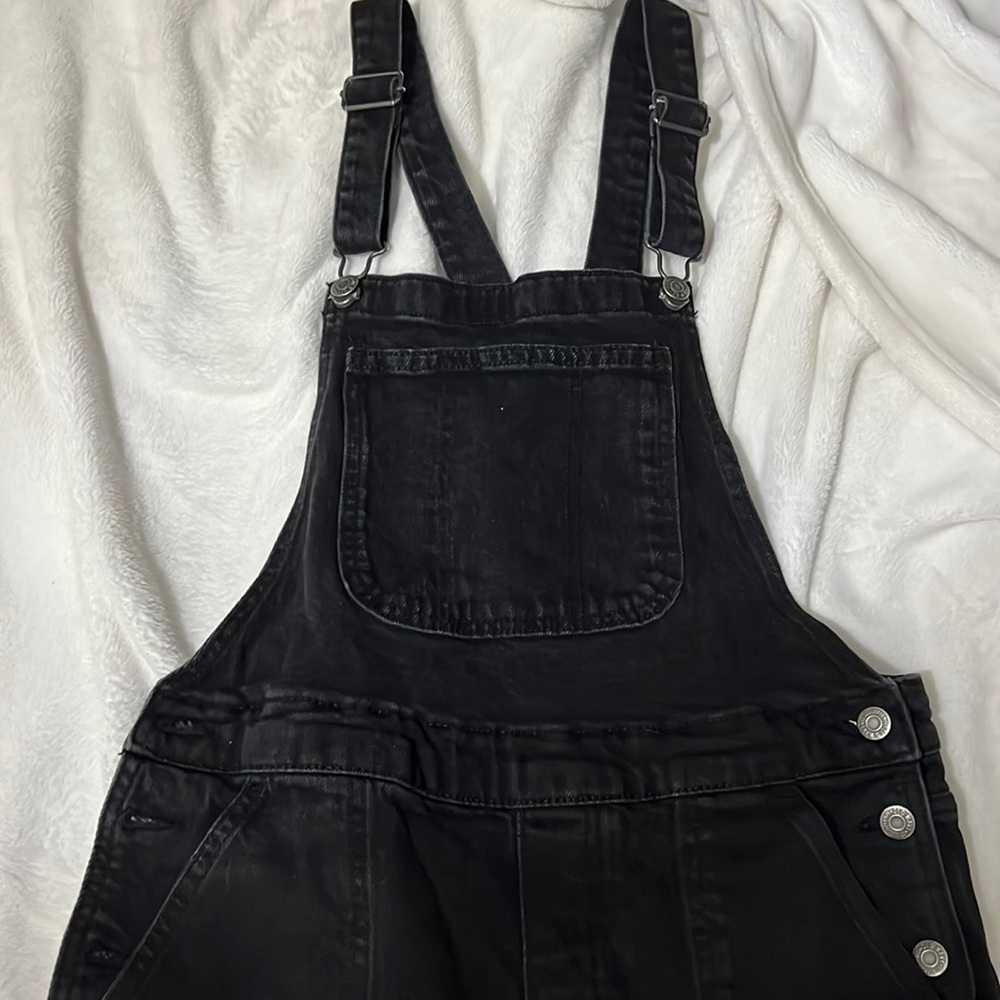 Black Old Navy Overalls